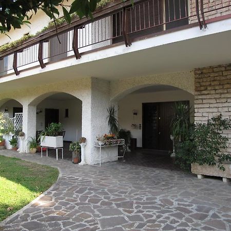 B&B Villa Filotea & Apartment Desenzano del Garda Luaran gambar